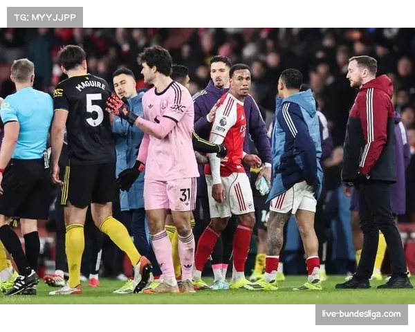 深度复盘：阿森纳如何用高位逼抢限制曼城中场组织